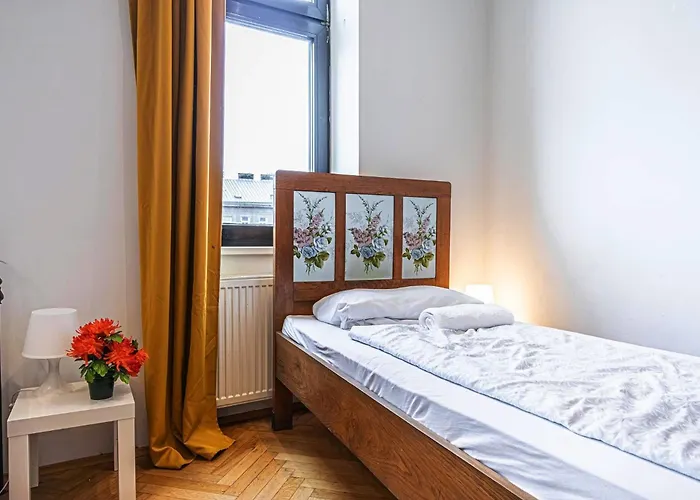 דירה Near Danube And Lorenz Boehler - Stylish Private With Shared Garden, Tv & Wifi