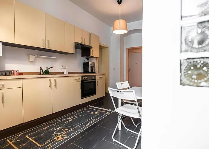 דירה Near Danube And Lorenz Boehler - Stylish Private With Shared Garden, Tv & Wifi *