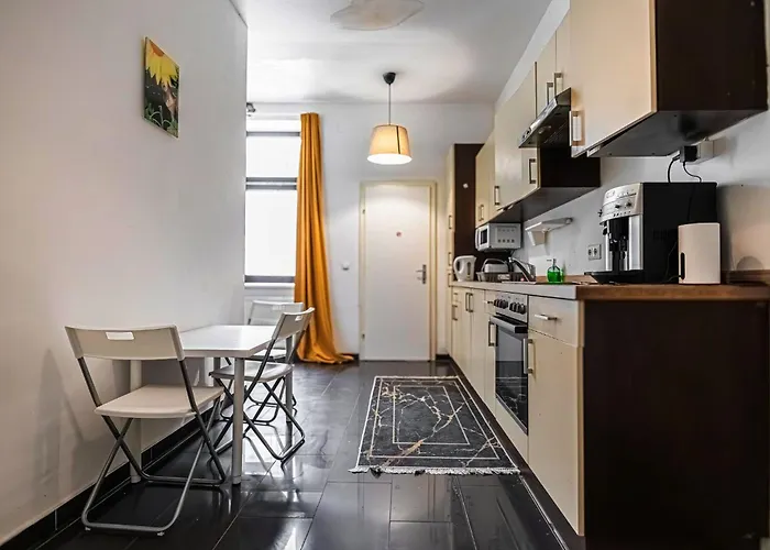 דירה Near Danube And Lorenz Boehler - Stylish Private With Shared Garden, Tv & Wifi *